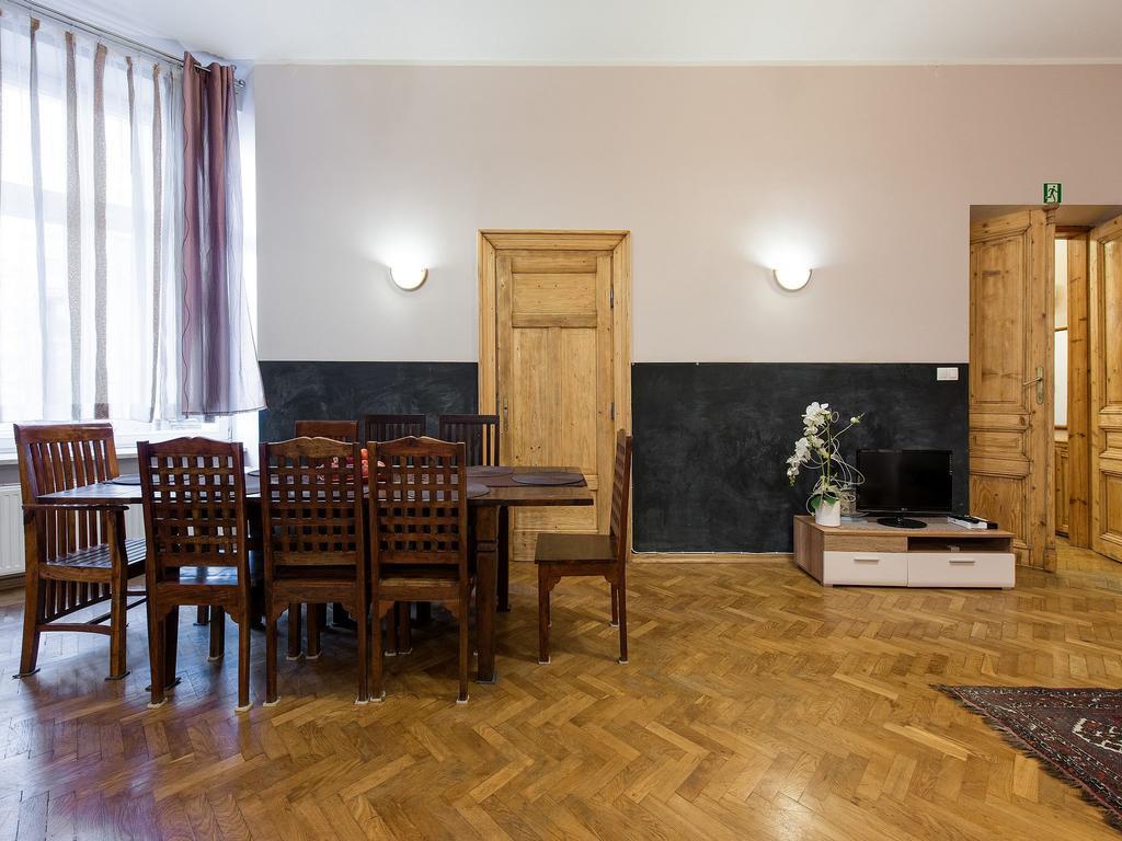 5 Bedroom Family Apartment Krasków Δωμάτιο φωτογραφία