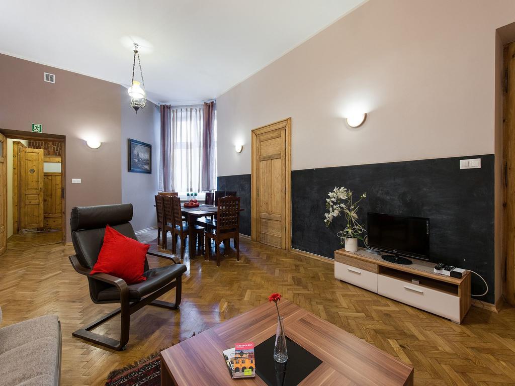5 Bedroom Family Apartment Krasków Δωμάτιο φωτογραφία